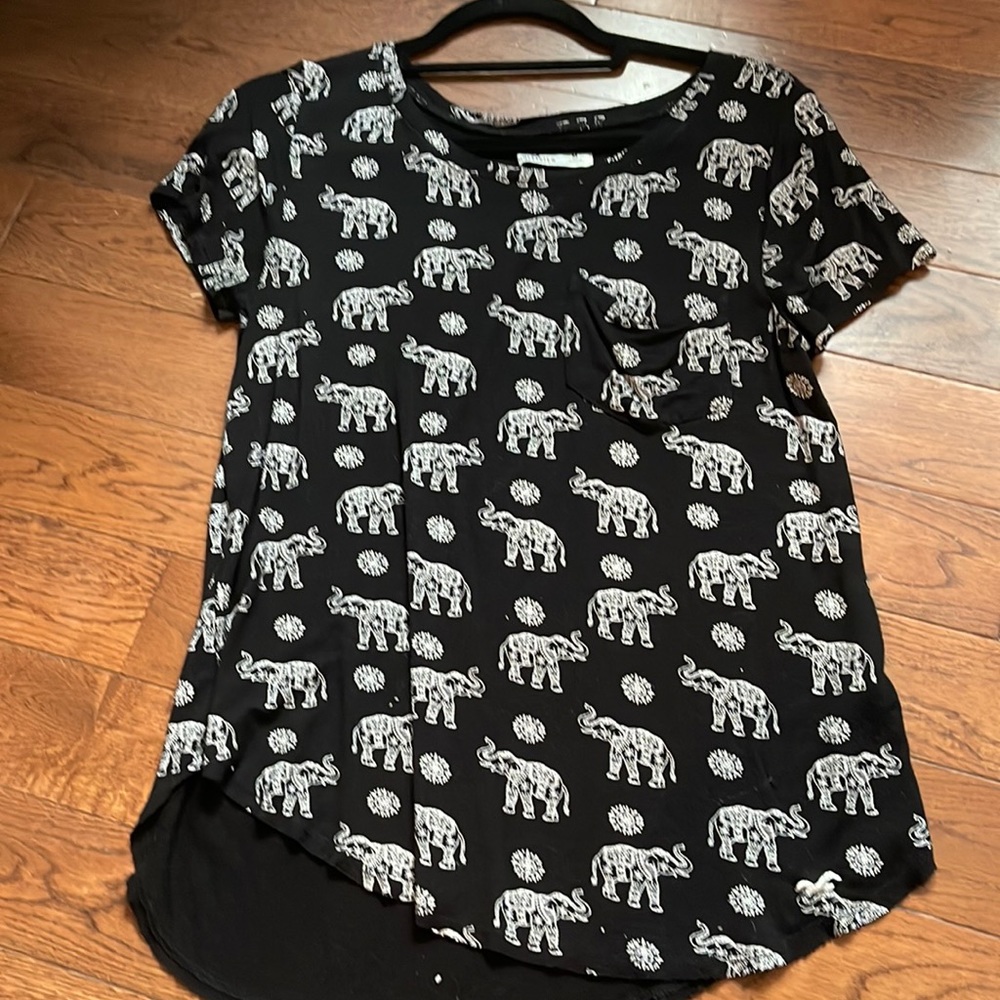 Hollister t shirt
